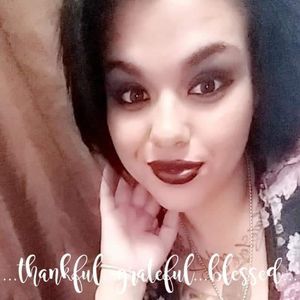 Meet your Posher, Nikki